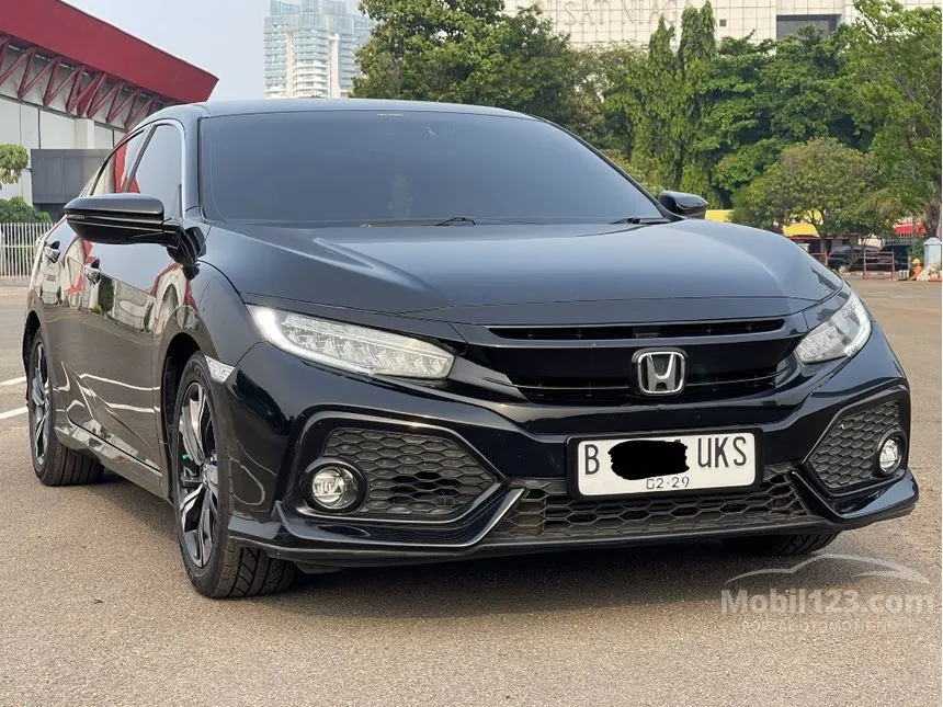 Jual Mobil Honda Civic 2018 E 1.5 di DKI Jakarta Automatic Hatchback Hitam Rp 350.000.000
