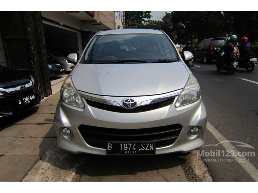 55 Gambar Mobil Avanza Tahun 2012 Gratis