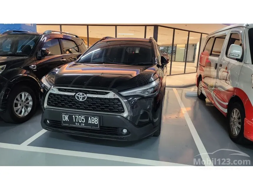 Jual Mobil Toyota Corolla Cross 2021 Hybrid 1.8 di Bali Automatic Wagon Hitam Rp 400.000.000