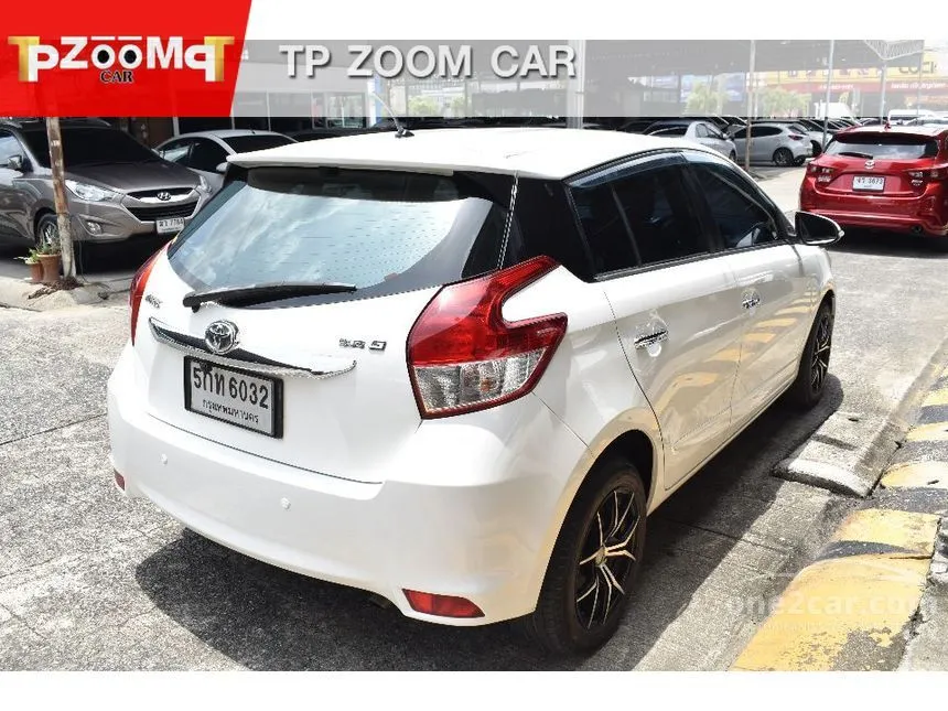 2016 Toyota YARIS G Hatchback
