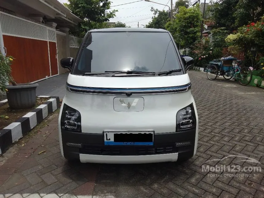 Jual Mobil Wuling EV 2022 Air ev Charging Pile Long Range di Jawa Timur Automatic Hatchback Putih Rp 222.000.000