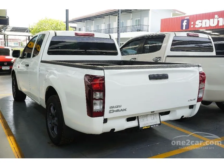 2017 Isuzu D-MAX S Space Cab Pickup
