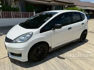 2013 Honda JAZZ 1.5 SV Hatchback