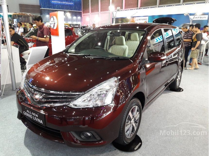 Jual Mobil Nissan Grand Livina 2017 XV Highway Star 1.5 di 