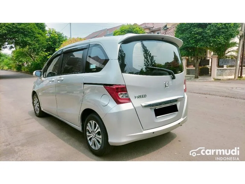 2013 Honda Freed S MPV