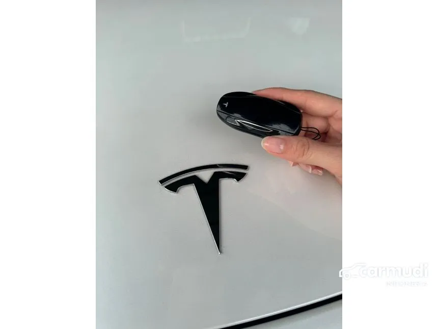 2021 Tesla Model 3 Standard Range Plus Sedan