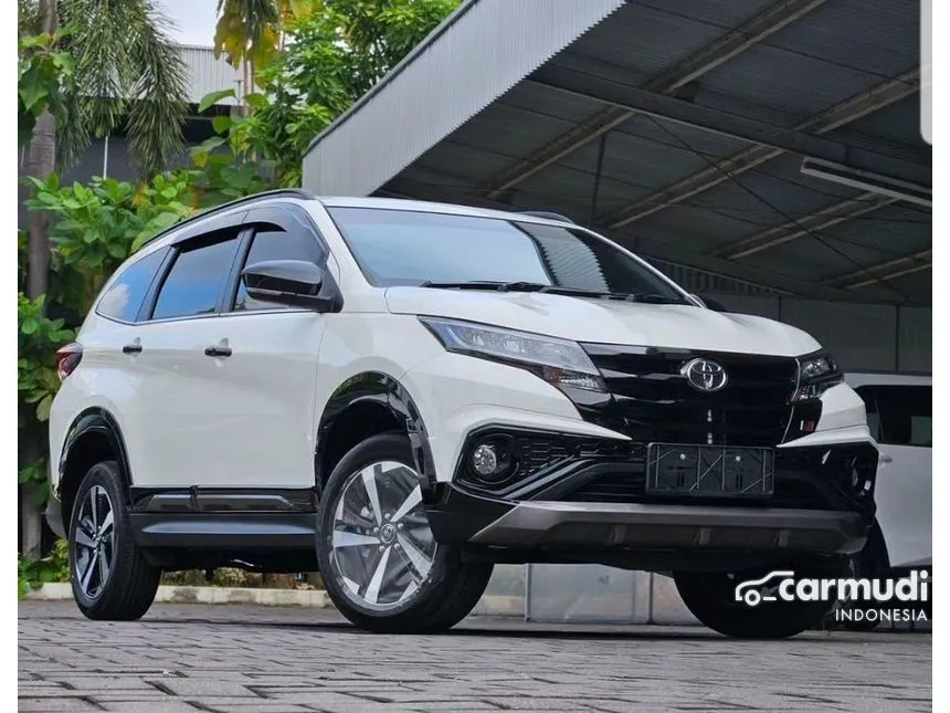 Jual Mobil Toyota Rush 2024 GR Sport 1.5 di Jawa Barat Automatic SUV Putih Rp 269.000.000