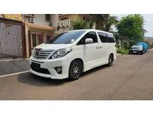 2014 Toyota Alphard 2.4 S MPV Panoramic Sunroof
