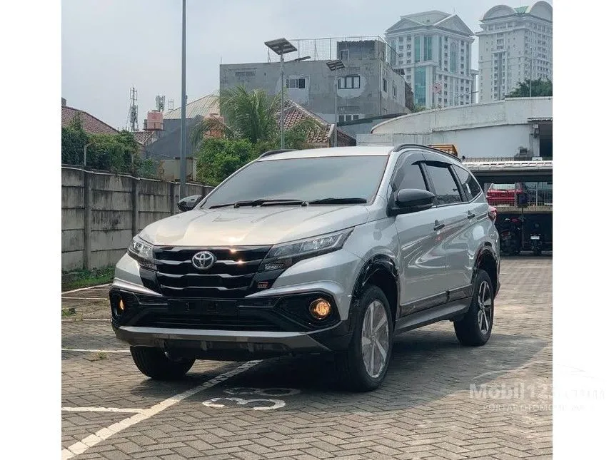 Jual Mobil Toyota Rush 2024 S GR Sport 1.5 di Banten Automatic SUV Silver Rp 254.600.000
