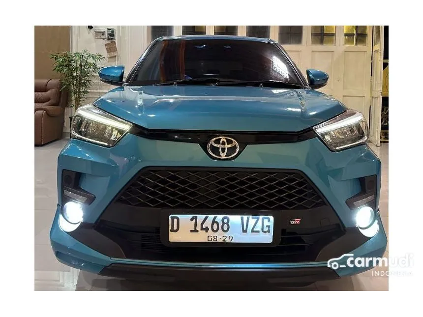 Jual Mobil Toyota Raize 2021 GR Sport (2 Tone) 1.0 di Jawa Barat Automatic SUV Biru Rp 222.000.000