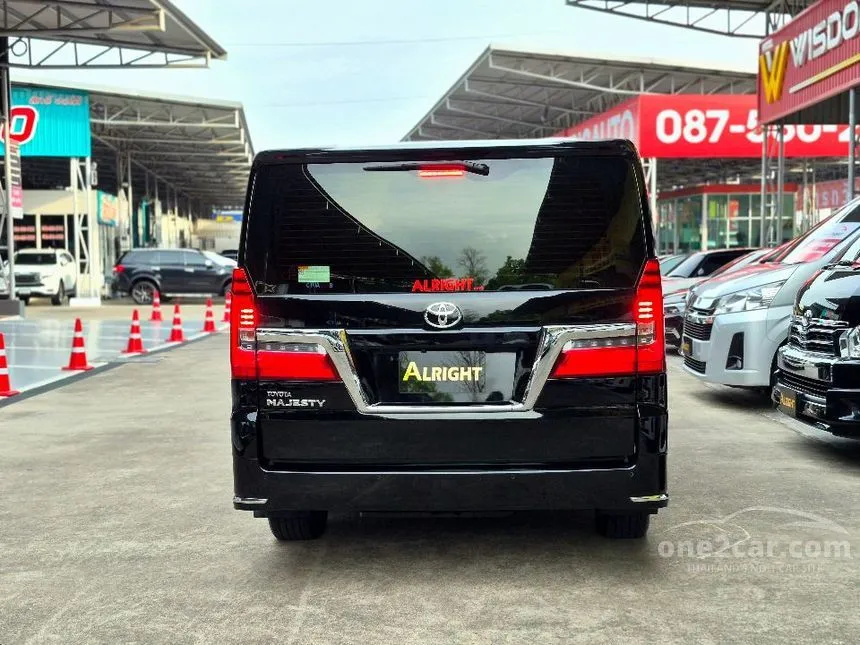 2020 Toyota Majesty Premium Van