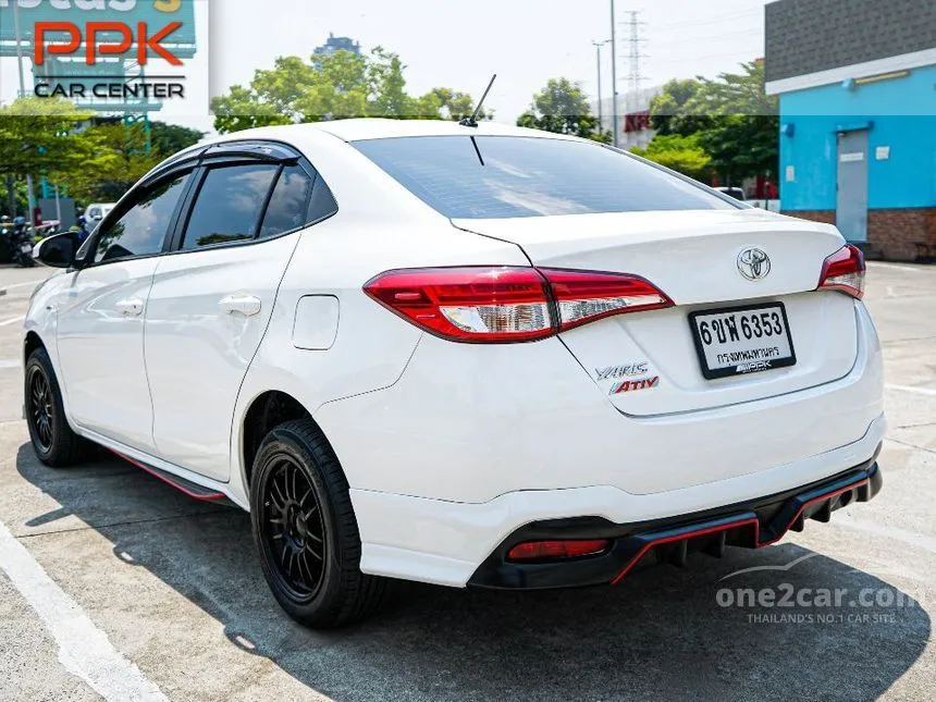 2022 Toyota Yaris Ativ Entry Sedan