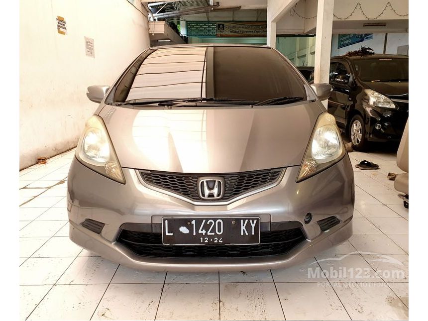 Jual Mobil  Honda  Jazz  2010 RS 1 5 di Jawa  Timur  Manual 