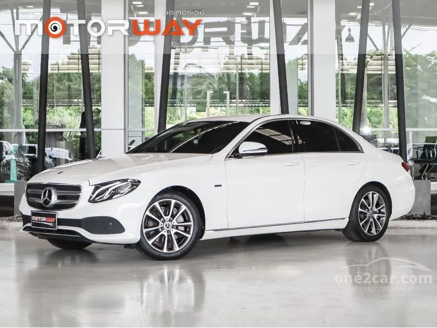 2020 Mercedes-Benz E300 e Avantgarde Sedan