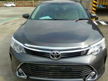 CAMRY V 2017 READY HIRAM DAN GREY