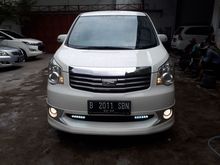 2013 Toyota NAV1 2.0 Luxury V MPV
