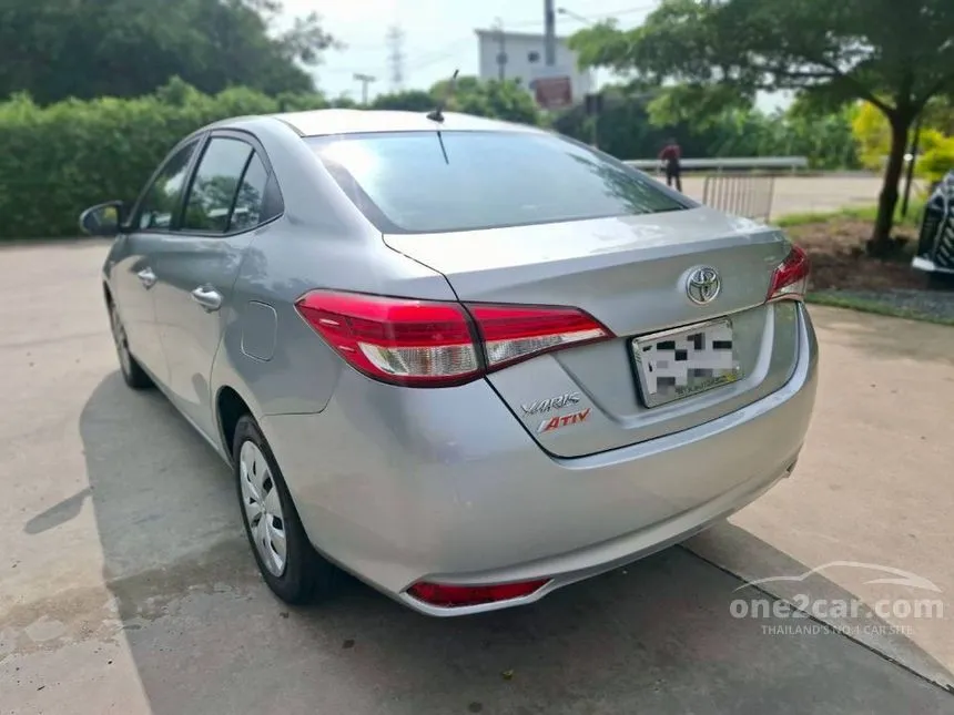 2018 Toyota Yaris Ativ E Sedan