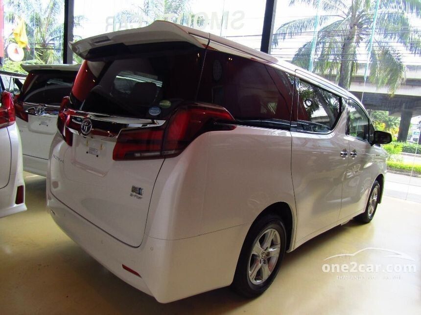 2022 Toyota Alphard HV X Van