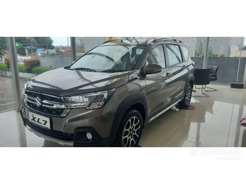 Jual Mobil Suzuki XL7 2024 Zeta 1.5 di Jawa Barat Automatic SUV Abu