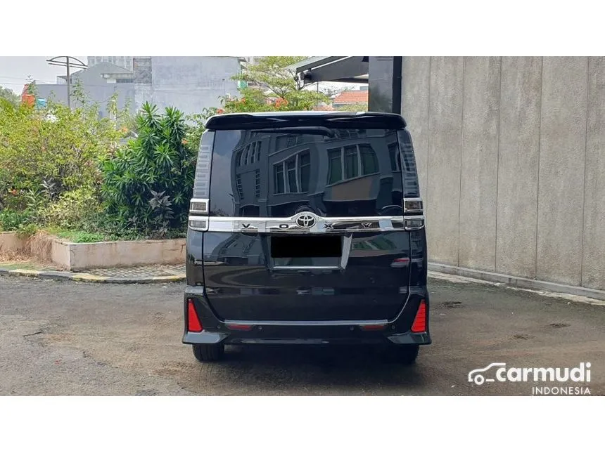 2019 Toyota Voxy MPV