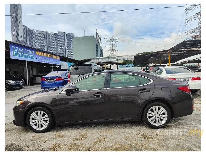 2014 Lexus ES250 Luxury Sedan