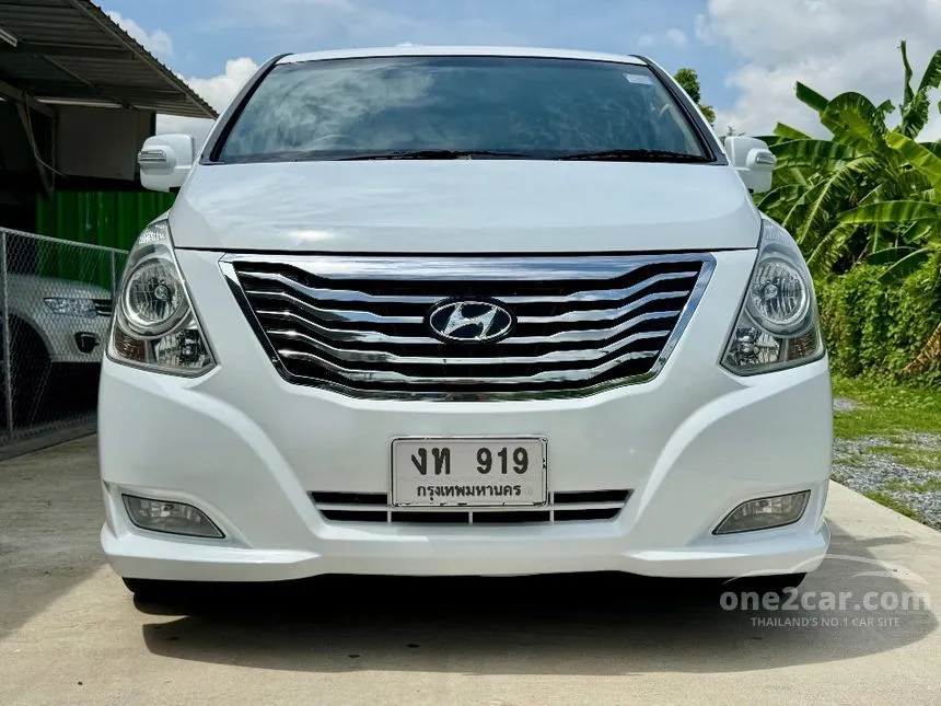 2016 Hyundai GRAND STAREX Premium Wagon
