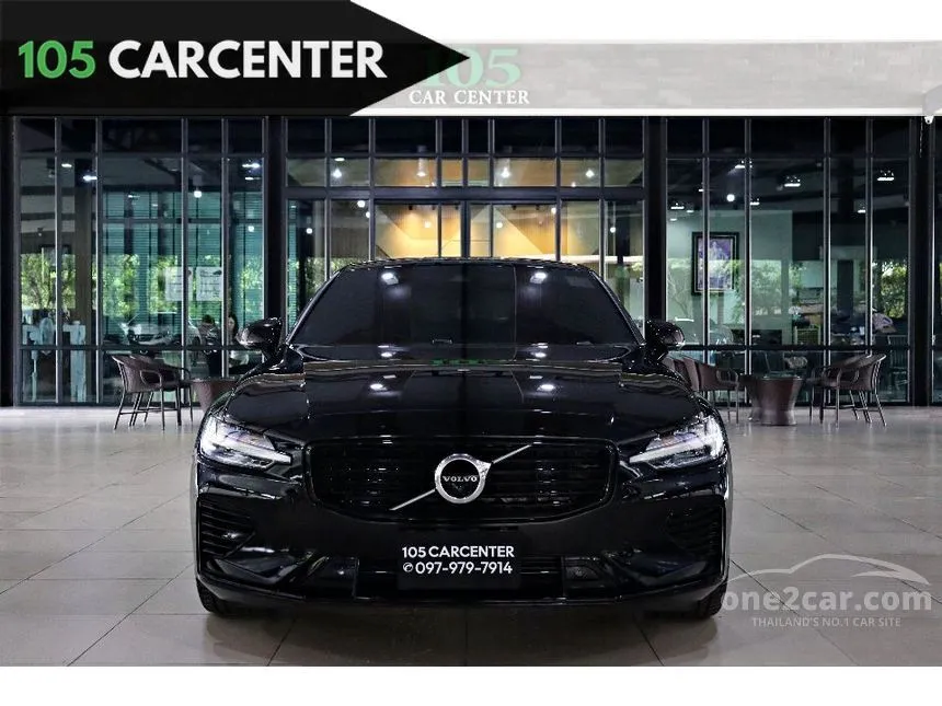 2021 Volvo S60 Recharge T8 R-Design Sedan