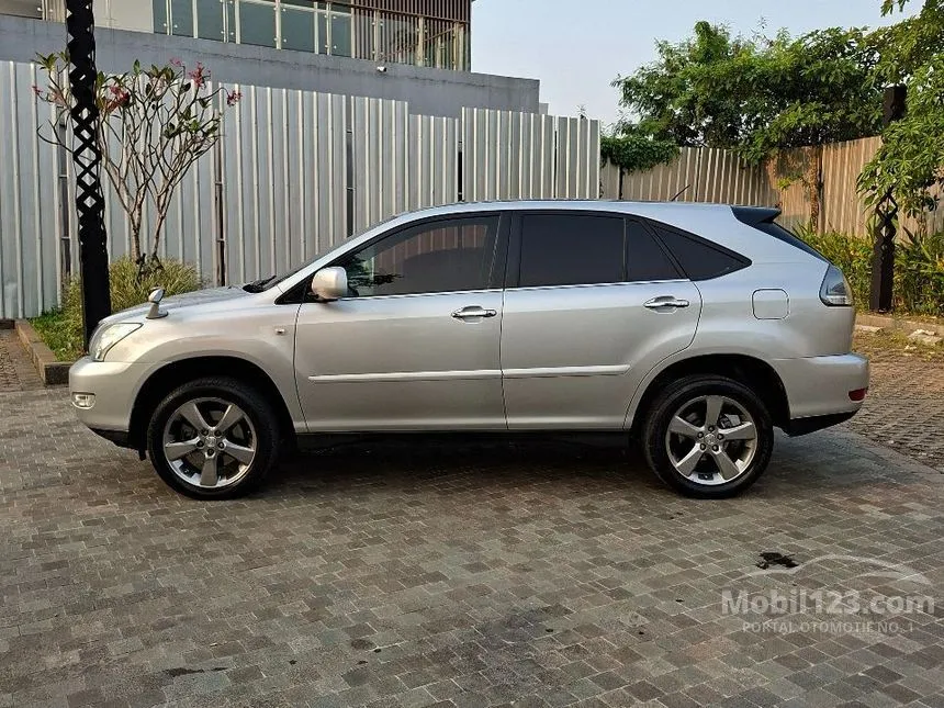 2011 Toyota Harrier 240G SUV