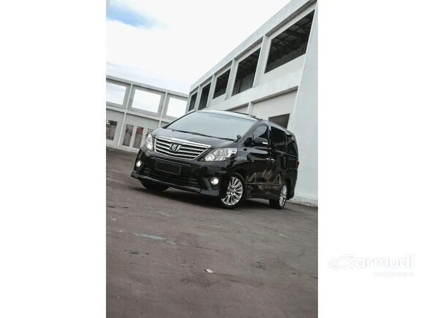 2012 Toyota Alphard S MPV