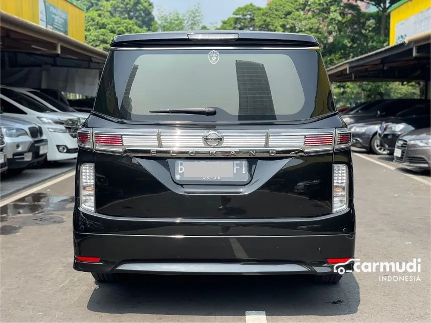 2014 Nissan Elgrand Highway Star MPV