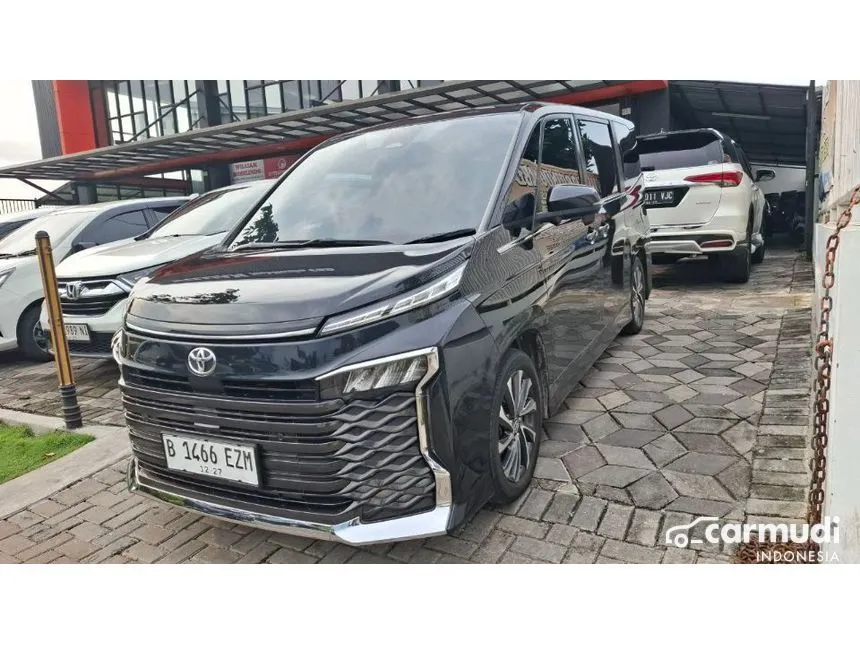 2022 Toyota Voxy MPV