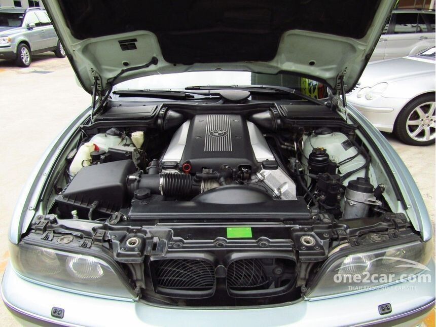 1998 BMW 523i Sedan