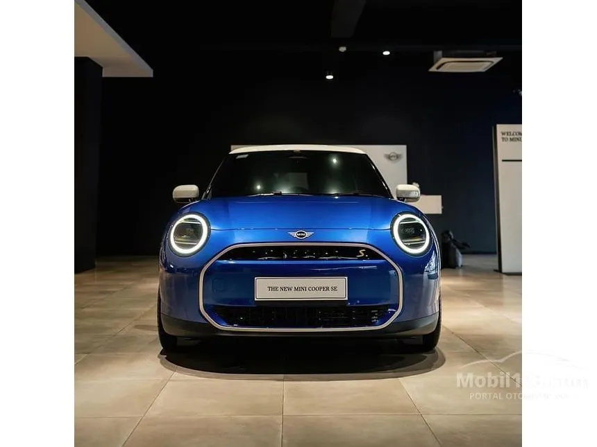 Jual Mobil MINI Cooper 2024 Cooper SE di Lampung Automatic Hatchback Biru Rp 1.117.000.000