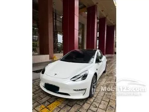 2021 Tesla Model 3 Long Range Sedan