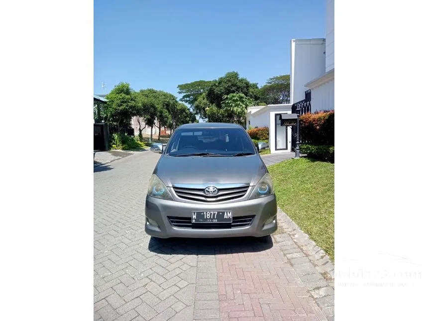 Jual Mobil Toyota Kijang Innova 2009 G Luxury 2.0 di Jawa Timur Automatic MPV Abu
