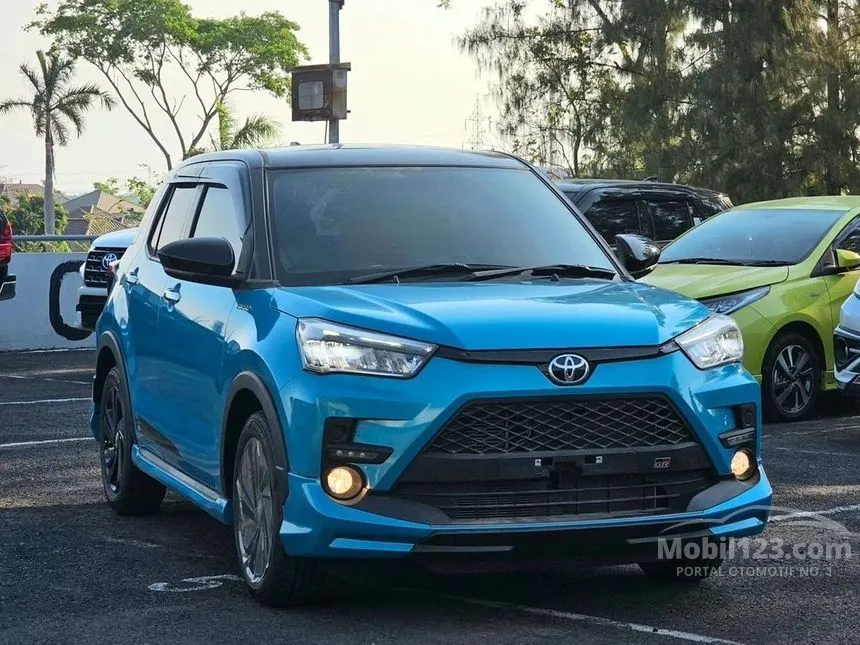 Jual Mobil Toyota Raize 2024 GR Sport 1.0 di Jawa Timur Automatic Wagon Biru Rp 276.080.000