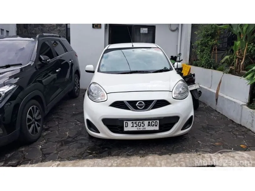 Jual Mobil Nissan March 2017 1.2 di DKI Jakarta Manual Hatchback Putih Rp 99.000.000