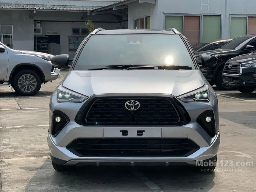 Jual Mobil Toyota Yaris Cross 2024 S HEV 1.5 di Jawa Timur Automatic Wagon Silver Rp 435.000.000