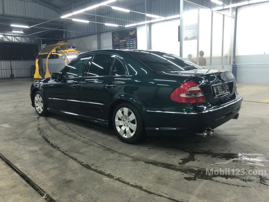 Мерседес e240 w211