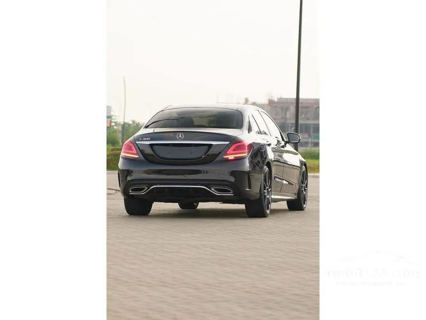 2021 Mercedes-Benz C300 AMG Line Sedan