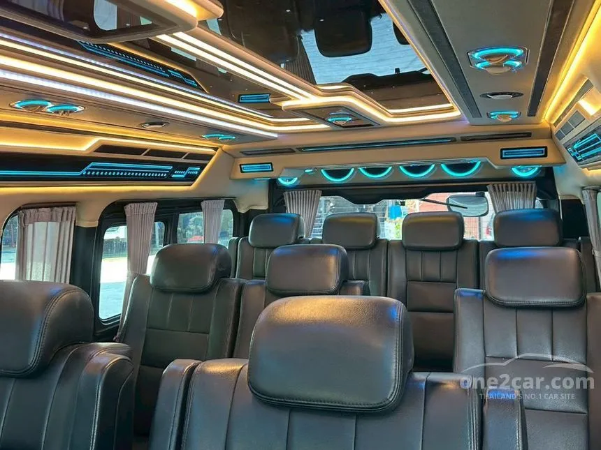 2020 Toyota Commuter Van