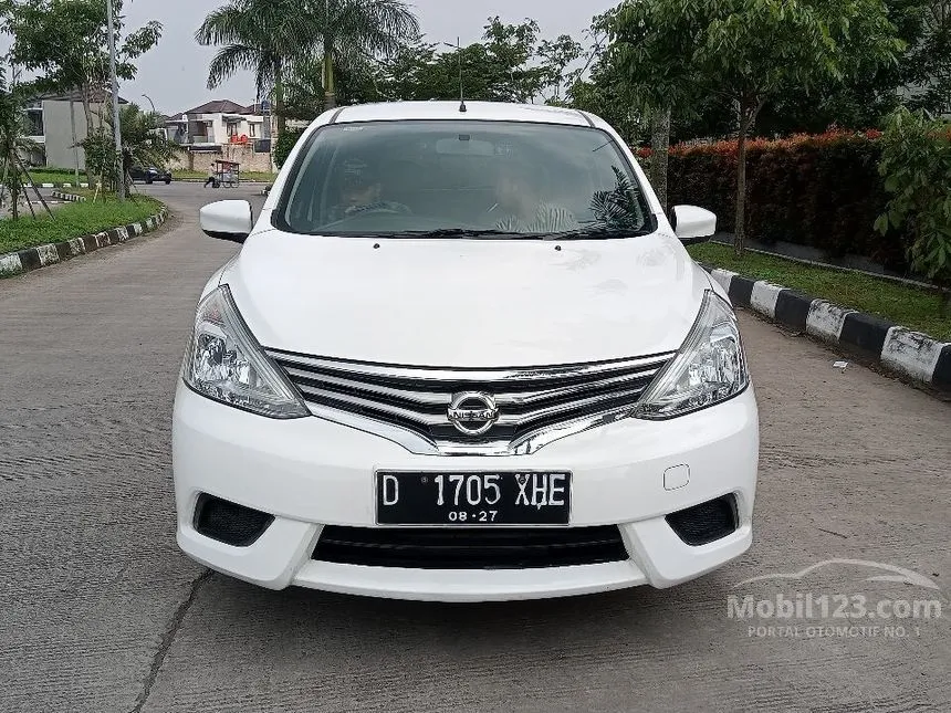 Jual Mobil Nissan Grand Livina 2017 SV 1.5 di Jawa Barat Manual MPV Putih Rp 122.000.000