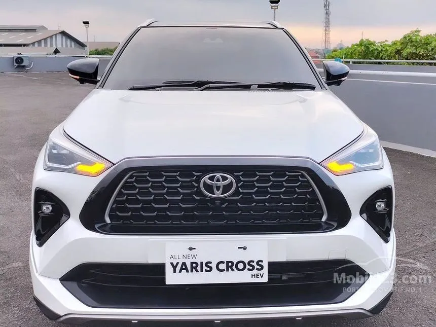 Jual Mobil Toyota Yaris Cross 2023 S HEV GR Parts Aero Package 1.5 di Jawa Barat Automatic Wagon Putih Rp 415.000.000