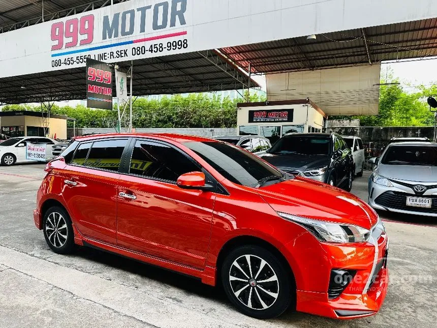 2017 Toyota YARIS E Hatchback