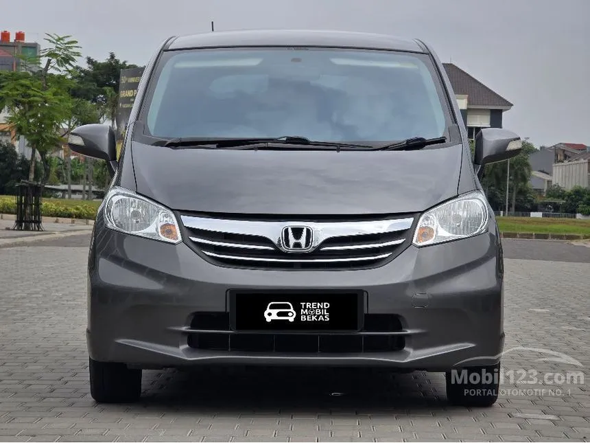 2012 Honda Freed Power Sliding Door MPV