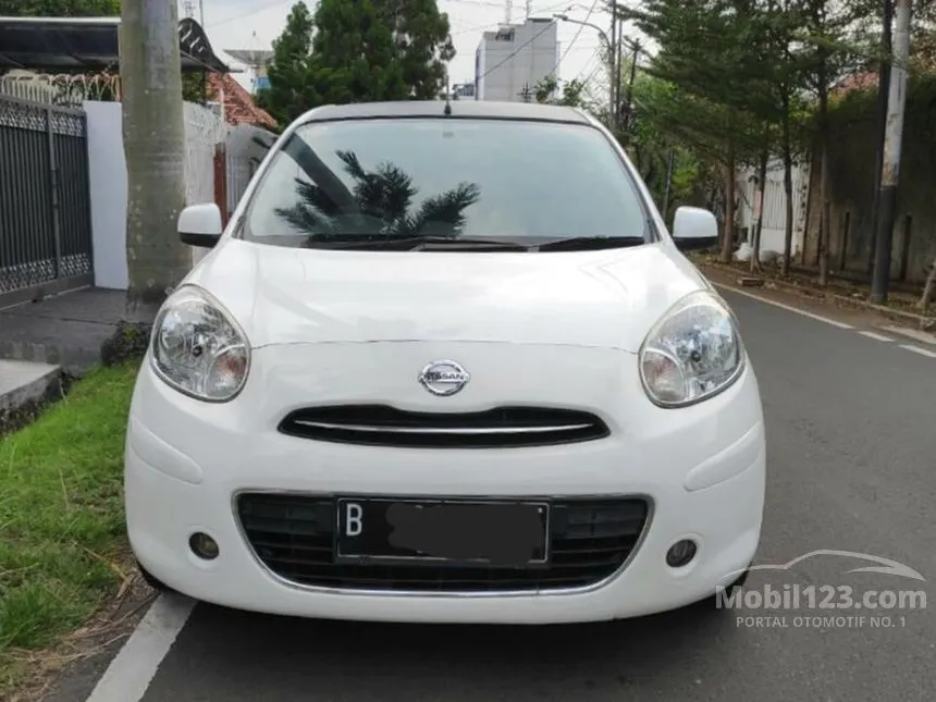 Jual Mobil Nissan March 2013 XS 1.2 di Banten Automatic Hatchback Putih Rp 88.000.000