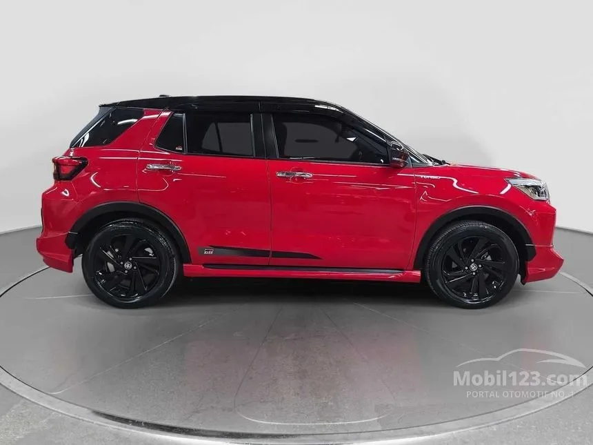2022 Toyota Raize GR Sport (2 Tone) SUV