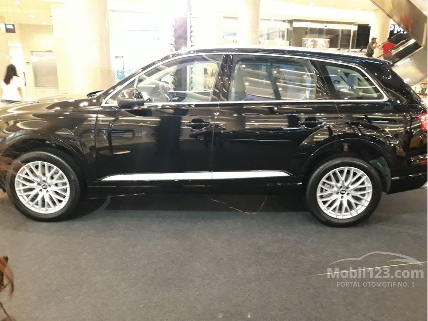 Audi Suv Q7 >> Jual Mobil Audi Q7 2018 Tfsi Quattro 3 0 Di Banten Automatic Suv Hitam Rp 2 360 000 000 5051105 Mobil123 Com Audi Suv Q7 >> Jual Mobil Audi Q7 2018 Tfsi Quattro 3 0 Di Banten Automatic Suv Hitam Rp 2 360 000 000 5051105 Mobil123 Com