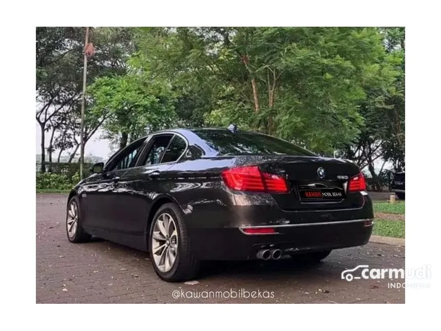 2016 BMW 520i Luxury Sedan