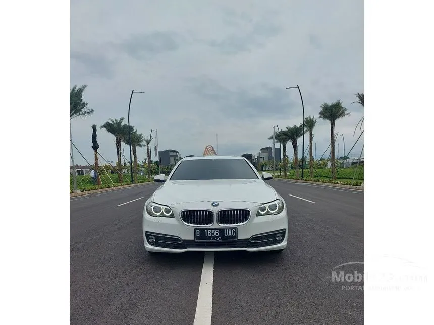 Jual Mobil BMW 520i 2016 Luxury 2.0 di Banten Automatic Sedan Putih Rp 350.000.000